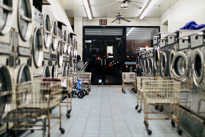 /uploads/image/2021/09/28/photo-1521656693074-0ef32e80a5d5.png photo-1521656693074-0ef32e80a5d5.png